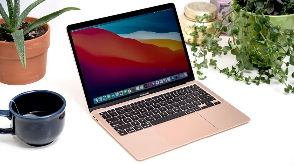 Apple MacBook Air ローズゴールド　2020 M1 Amazon.com: Apple 2020 MacBook Air with Apple M1 Chip, 13-inch