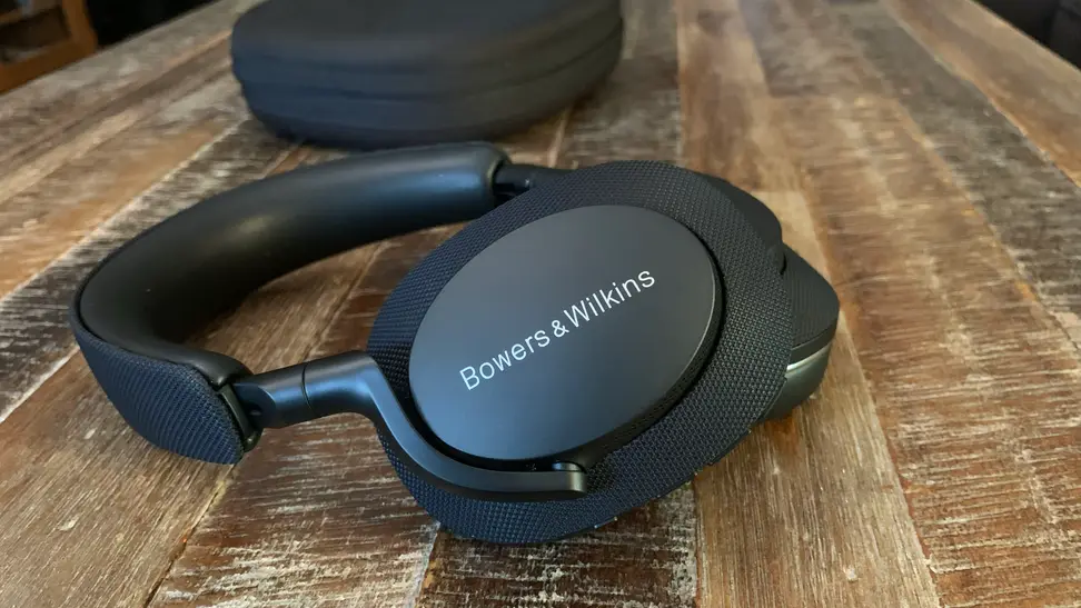 Bowers & Wilkins Px7 S2 Headphones Review: primo style - Reviewed